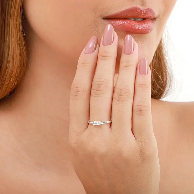 ANEL PRATA 925 COM DETALHE BAGUETE - LUIZA MOTA REF. 262445